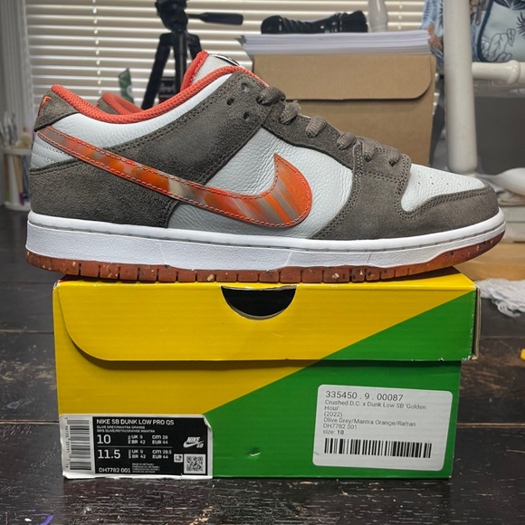 Jordan Retro 5 “Dunk On Mars” - Picture 2 of 4